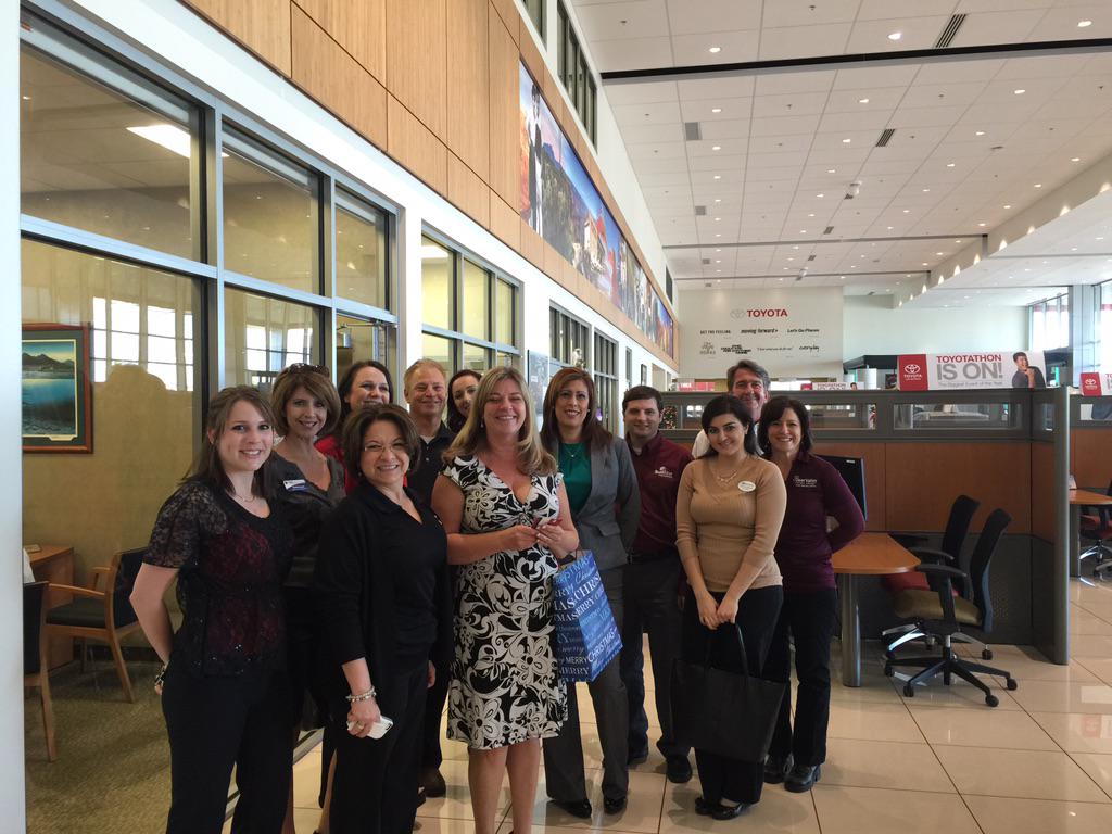 RobMontoyaAZ's tweet photo. #CUAdvantage @mwcua @VantageWestCU @hughesfcu @FirstCU @AZ_Central_CU #DVCU @SunWestFCU #BAFCU @CUDirect @lhmauto http://t.co/Z2BEROPktN