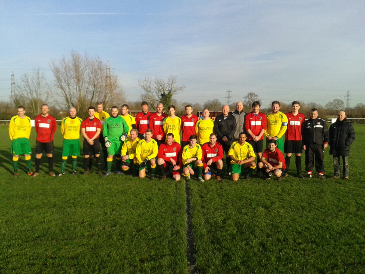 Ordinarybloke44's tweet photo. #FootballRemembers 
Hathern Reserves v Saffron Dynamo Reserves played on 6th December 2014 http://t.co/p6j5VqYHzY