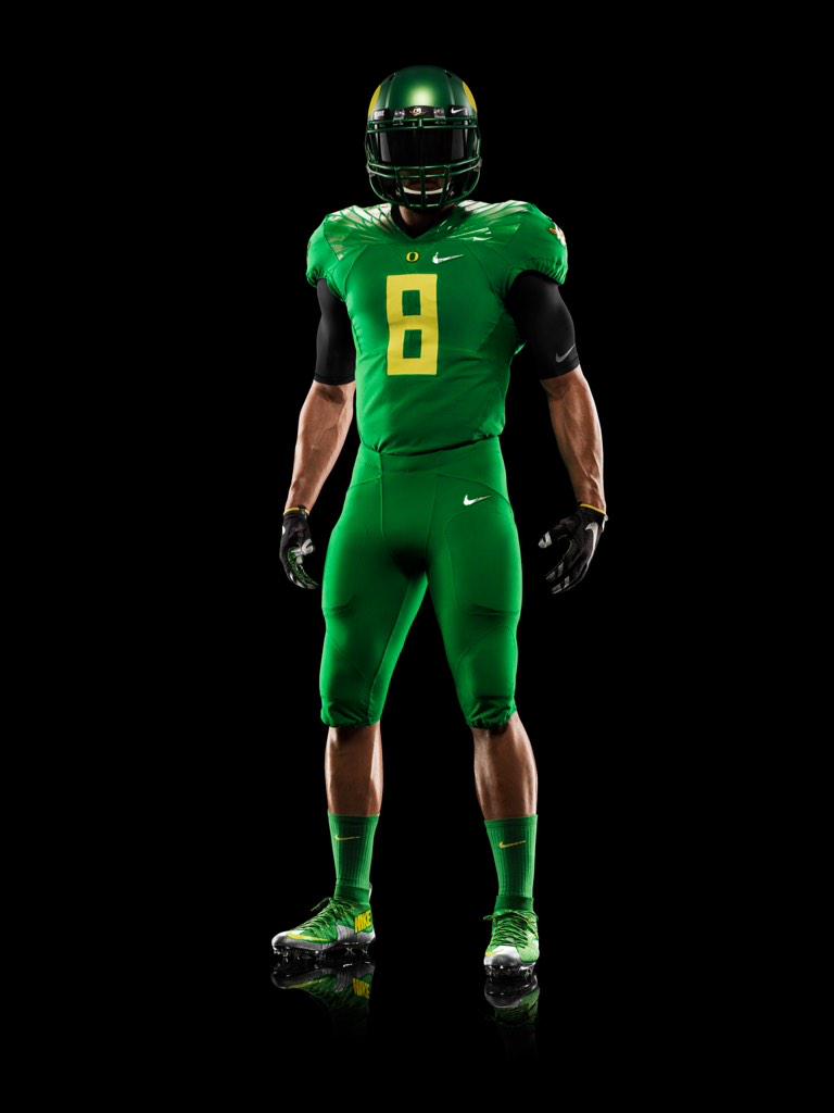 JayMeadors's tweet photo. "@WinTheDay: Rose Bowl uniform #GoDucks http://t.co/CukxYuq8fe" I was really born 20 years to soon #SupaTight #SupaHero #WheresMyCape