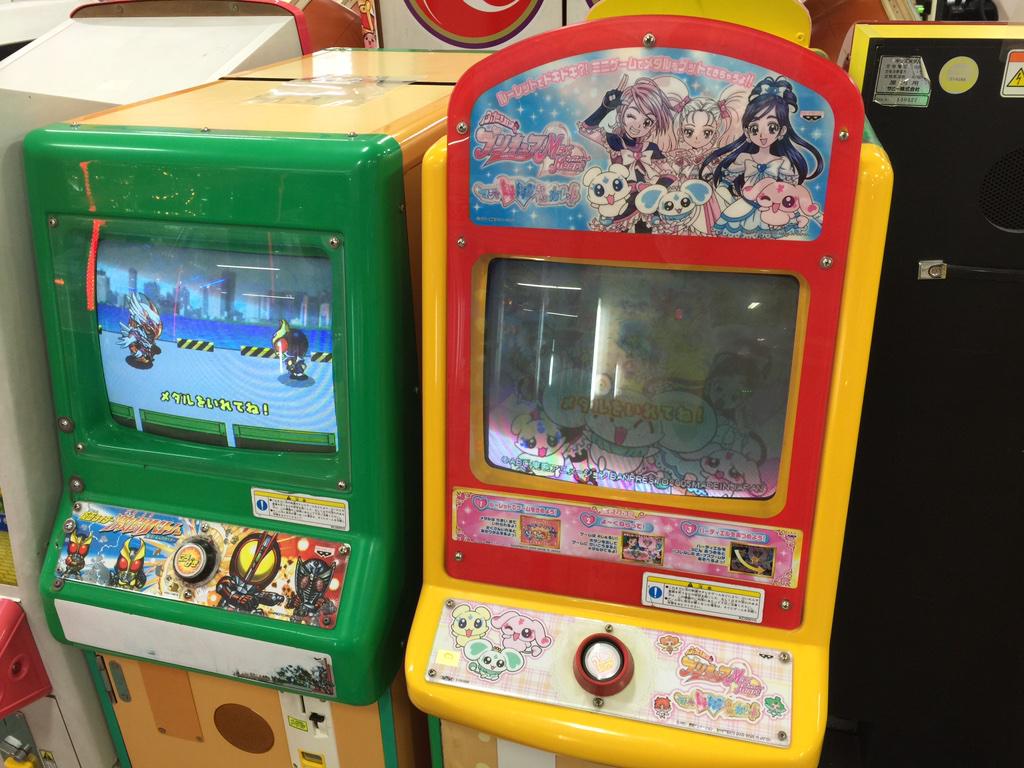 赤羽のダイエーでは、プリキュアマックスハートのメダルゲームが今も