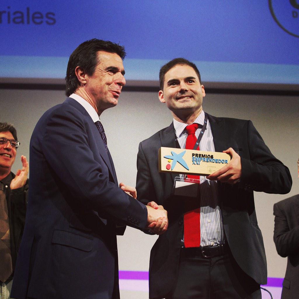 Orache_es's tweet photo. Lo ponemos para acordarnos porque aún no nos lo creemos #followyourdreams #cleanpill #orache #bleachtablets http://t.co/y6u6WmCOYI