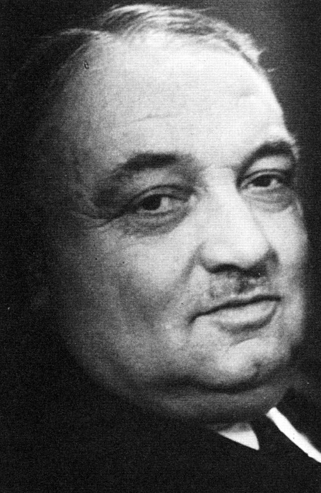 voiceofworldco's tweet photo. Yürü! Hür maviliğin bittiği son hadde kadar.
İnsan alemde hayal ettiği müddetçe yaşar.  

Yahya Kemal http://t.co/nrhWS0u02e