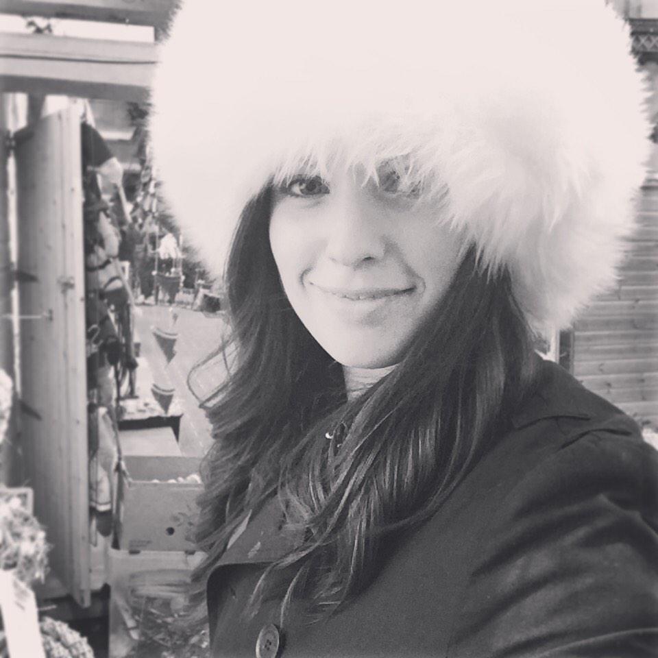 JustOurStall's tweet photo. Beautiful new headbands in stock @StAXmasMarket - four colours! Modelled here by @k8hollowood is our super white! http://t.co/mztyqgcgE4