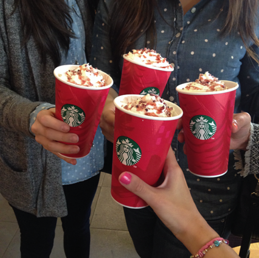 Starbucks_SLP's tweet photo. ¿Con quién vas a compartir tu #Starbucks hoy? ¡2x1 todo el día en todas las bebidas! #Sorpresa #Compartir http://t.co/5NWSDxa4vg