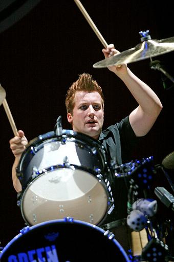 Happy birthday Tré Cool One of the best drummers in the world!!   
