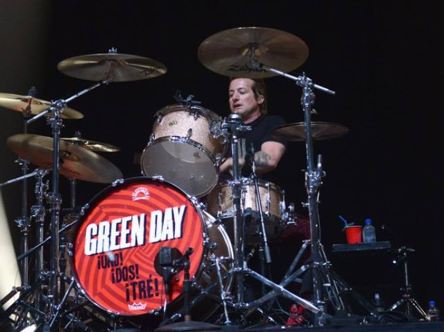  musician rock and American drummer, band Green Day
Tré Cool....Happy Birthday :*;* 