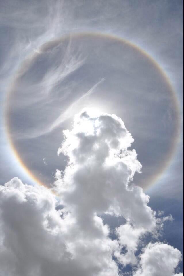 are2nd's tweet photo. SUNBOW
#SevenRays #7Rays #SevenRaysofGOD #Esoteric
#rainbow #Solar #SolarSystem #GODsLOVE #Exoteric #Spectrum http://t.co/4t5n1tGn6k