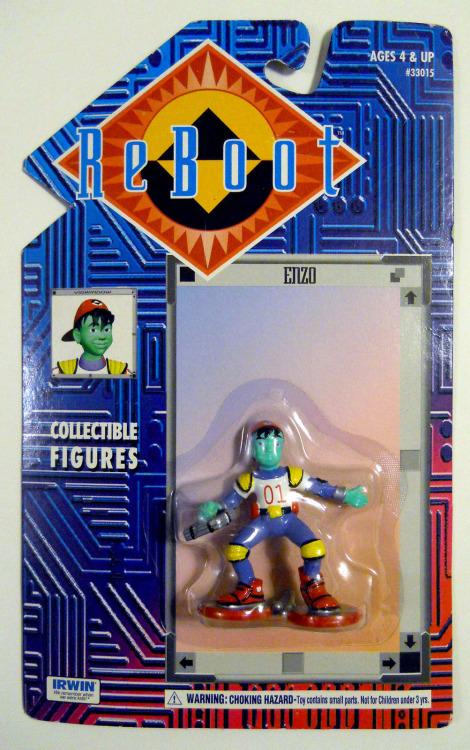 hindsightvh1's tweet image. Were the people on ReBoot related to Skeeter from Doug? Because they had v similar complexions...