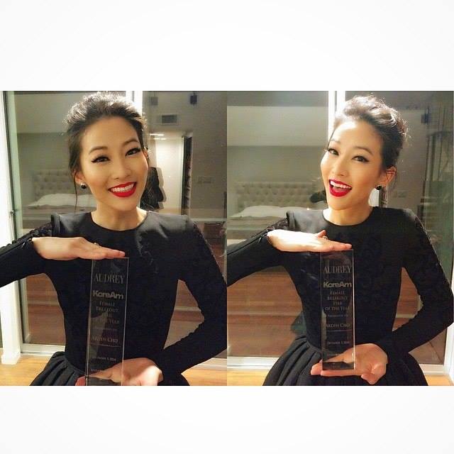 ArdenChoArg's tweet photo. Arden en la entrega de premios #Unforgettable2014 en el cual gano el premio a mejor actriz revelación. http://t.co/Ef2o5kwaqu