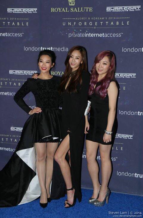 ArdenChoArg's tweet photo. Arden en la entrega de premios #Unforgettable2014 en el cual gano el premio a mejor actriz revelación. http://t.co/Ef2o5kwaqu
