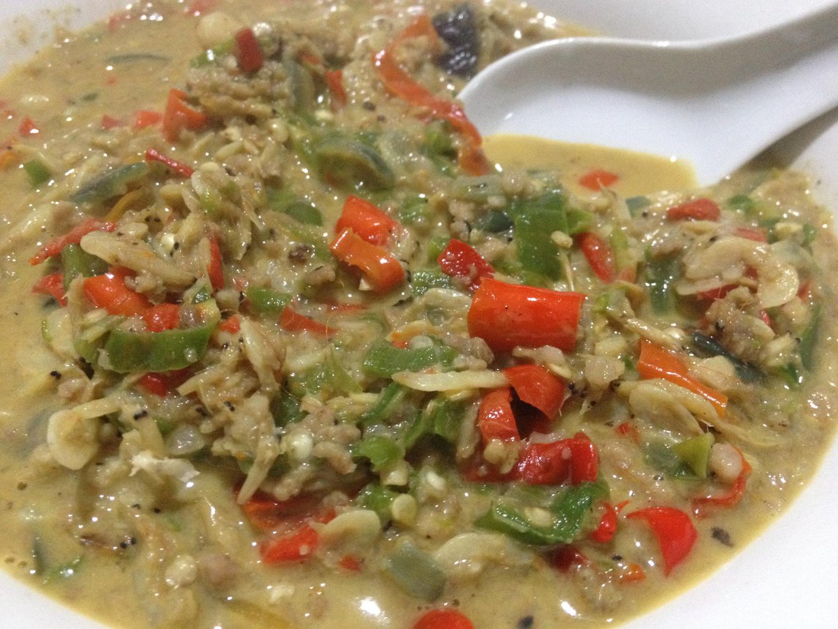xavierolinsj's tweet photo. hot, hot #BikolExpress in cold, cold Kunming
#pinoyfood #hotandspicy #sarap #onfire #wantsome http://t.co/6nfvcBOcsC