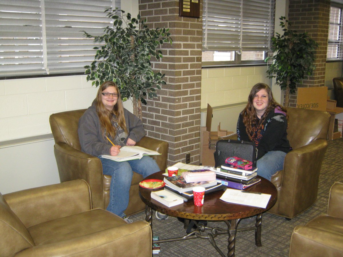 PTHSLibrary1 tweet picture