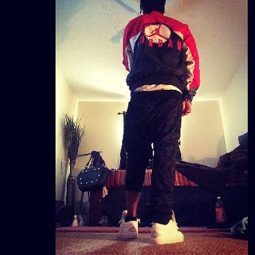 kboyzpmf's tweet photo. Jordan's http://t.co/XMApYBN5s0