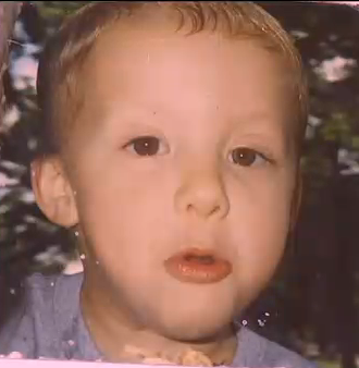 Help <a href="/LeicesterPD/">Leicester Police</a> &amp; a heartbroken family after memories of deceased son stolen. See facebook.com/TrooperDustinF…. Pls RT