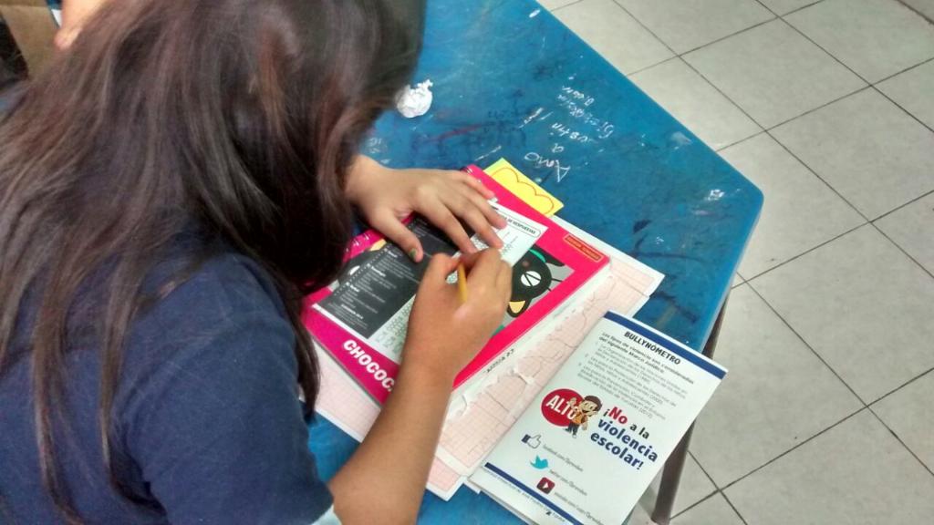 Oprevidem's tweet photo. Acciones por la prevención de la violencia escolar. Por una Mérida en Paz Libre de Violencia @PoliciaMeridaMX http://t.co/h3pXddqjhS