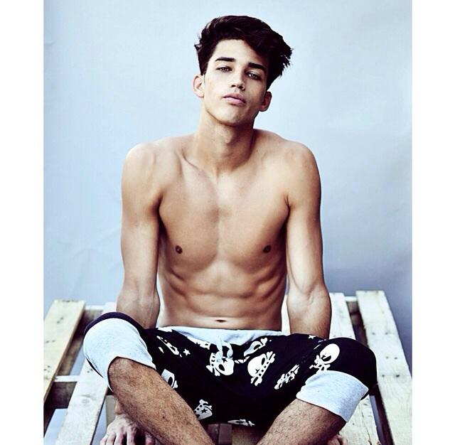 hotguysofinsta's tweet image. Ig: @jaysteevie