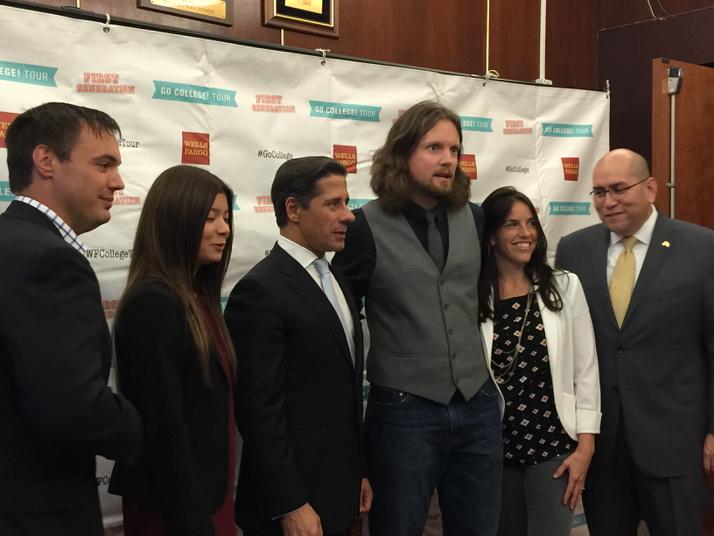 fneigives's tweet photo. At #GoCollege at O'Cinema screening of First Generation http://t.co/udlxKGe6bQ