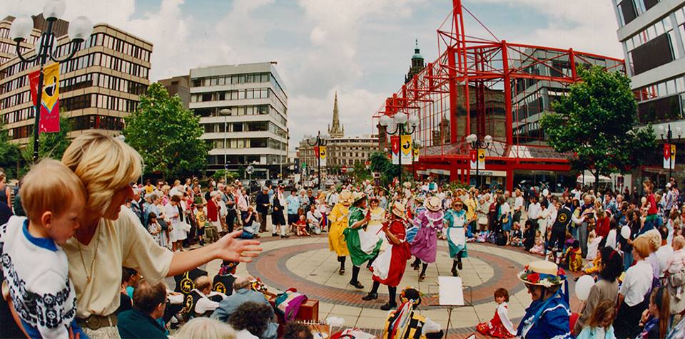 LoveAttercliffe's tweet photo. Opening ceremony of the World Student Games. Not #Attercliffe but part of it's history. Courtesy Laurance Richardson. http://t.co/rUnLTS8mT4