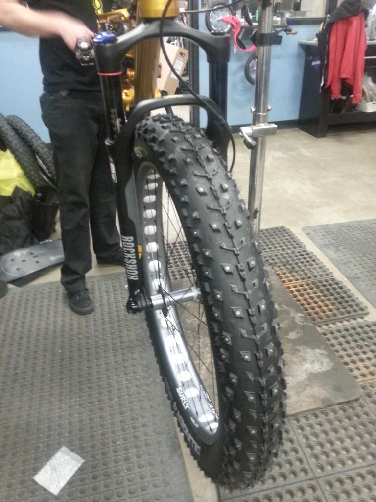 <a href="/45NRTH/">45NRTH</a> <a href="/salsacycles/">Salsa Cycles</a> #dillinger4 on a #bucksaw <a href="/Freewheel_Bike/">Freewheel Bike</a>