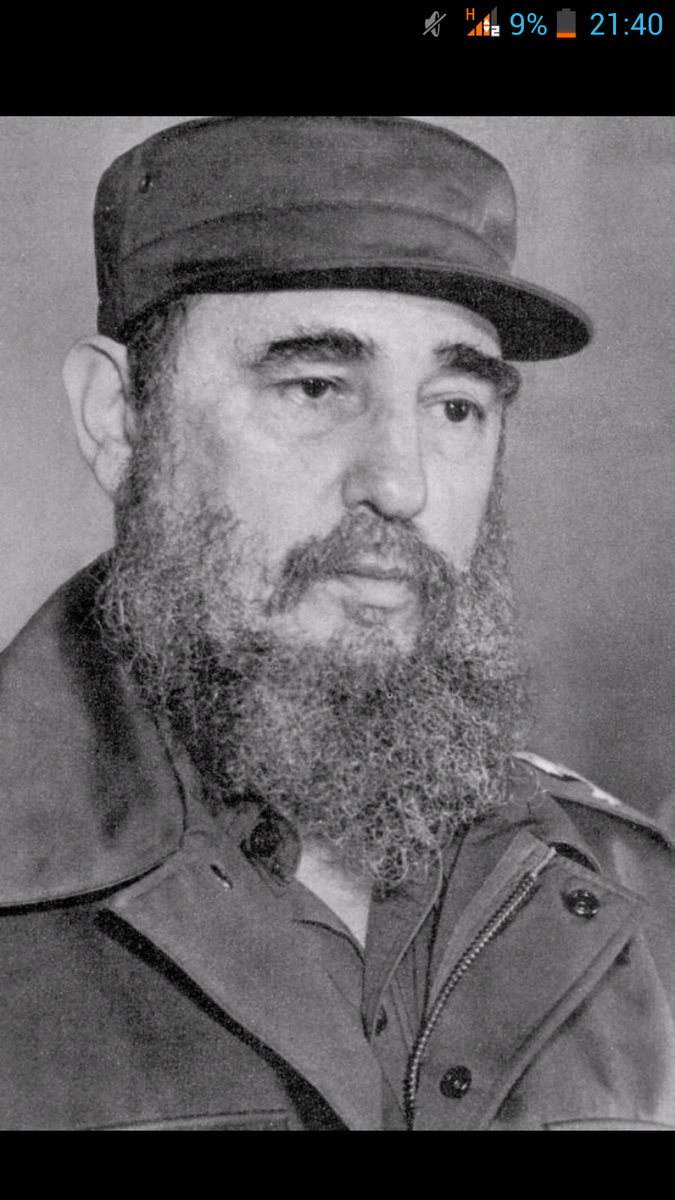 Holopsss's tweet photo. Küba'lı müminler çok yalnız. -Fidel Castro http://t.co/AjIoozg4Ry