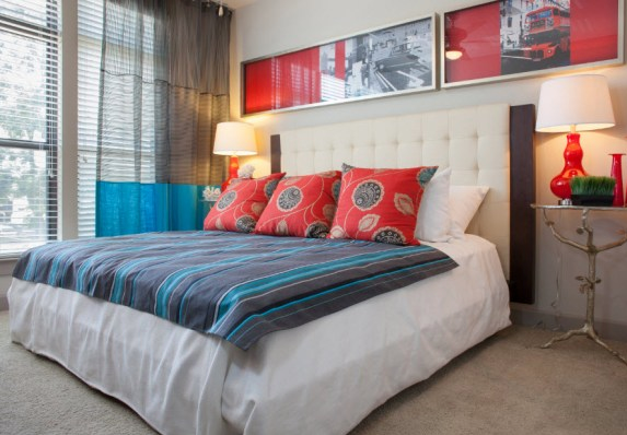 #MoveInSpecial <1.5mi to #DowntownAustin 
*$500 off 1's/$750 off 2Bdrm (Immediate Move-ins)
*Ltd ⏰ Offer
#AustinApts