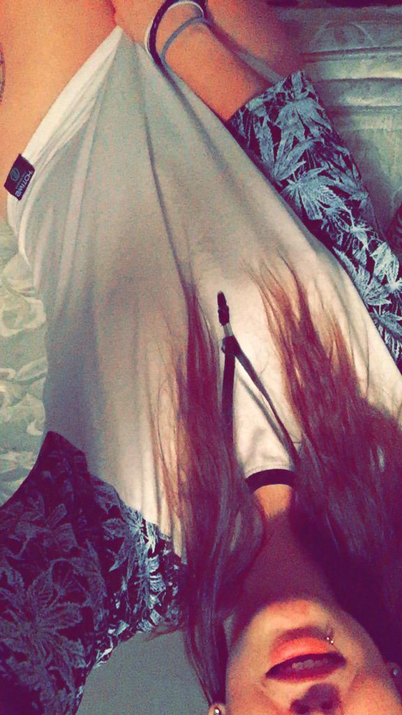 _IckyVickyyy's tweet photo. #TooTrillTuesday #LoveMeBetter #Baddie #SlimThick #ThirstTrap #SameOldG 😌✨💎💃💞💋👅💦🔯🌙💯💯 http://t.co/ALHdXzgANI