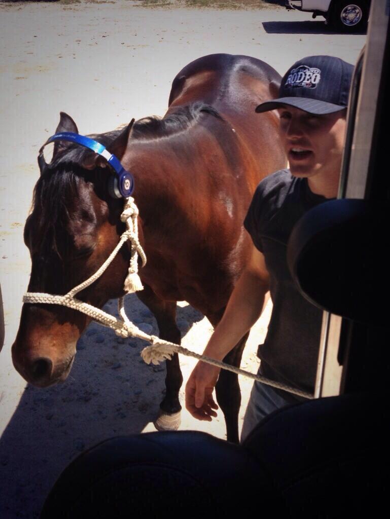 linds_upp's tweet photo. It's #TufCooperTuesday 😍💕❤️ good luck! @tufcooper http://t.co/IUvP465TUU