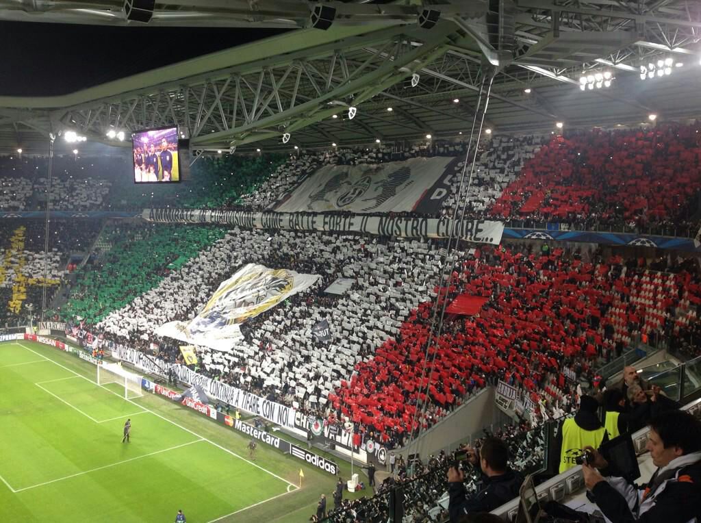 Choreography Curva Sud JS: "Ammirate in eurovisione come batte il nostro cuore".
