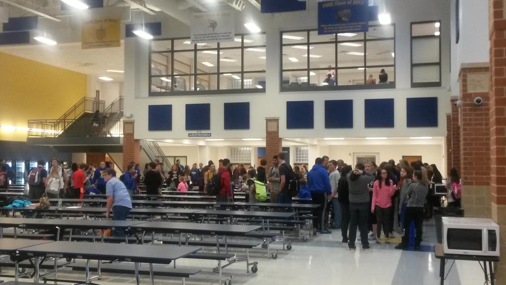 FHVikings's tweet photo. Great to see all the freshman at the Cocoa &amp; Cram preparing for finals. http://t.co/x3LRD1TaNV