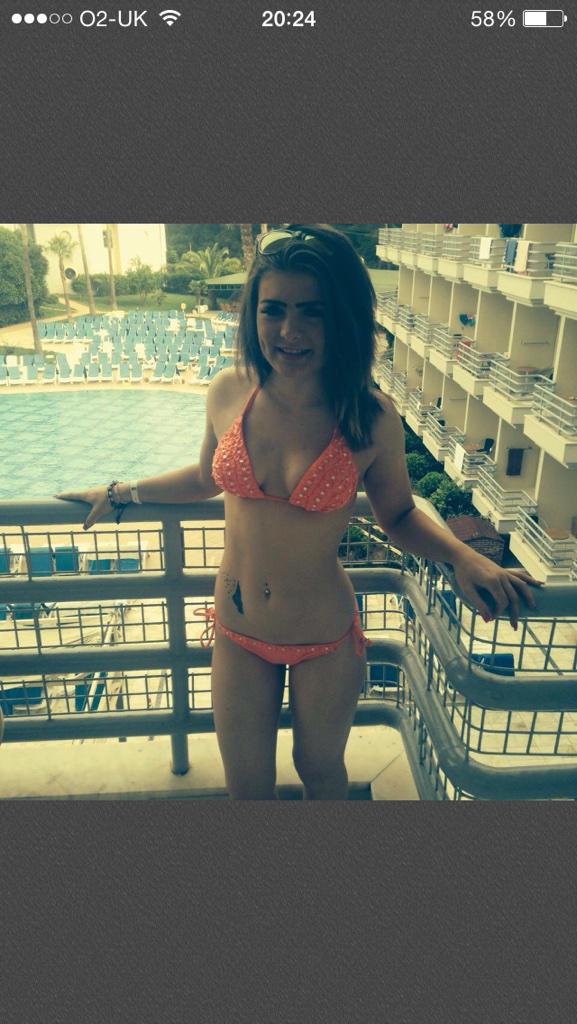 harrysdf727's tweet photo. Loron #3 #teen #chav #slut @ChavLover1 @legsmann @ukchavs http://t.co/n7g8UNItTq