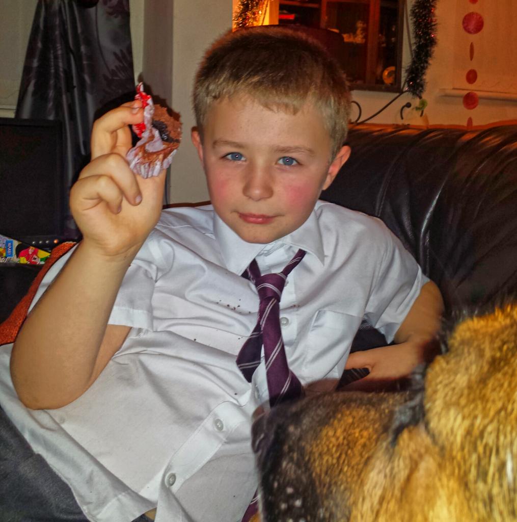 EmmaJ_BaH's tweet photo. Sam was very pleased with his Oreo cupcake from @Beklittlecakery at the Xmas craft fair! Dog almost snaffled it! http://t.co/I9QSOBoaTT