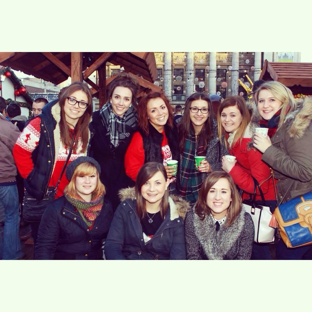 Nataliecoaten's tweet photo. At the Nottingham Christmas Market on Saturday 💗��❄️ #Christmas #Market #Friends http://t.co/DrwJFMLZBY