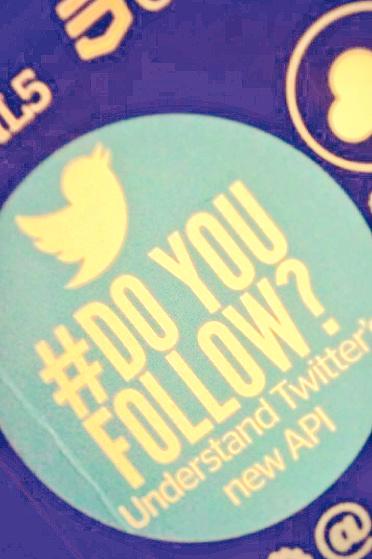 OnesHenrik's tweet photo. #socialmedia how important is it to follow? Can our brain handle everything? #bannerblindness #SMLounge http://t.co/HLSoYkctTS