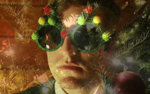 NoiseyMusic's tweet photo. Smoke all of the weed this holiday season to @dentmay's "I'll Be Stoned for Christmas" #420 http://t.co/9T7WrhbM0e http://t.co/rR8dAuOYYd