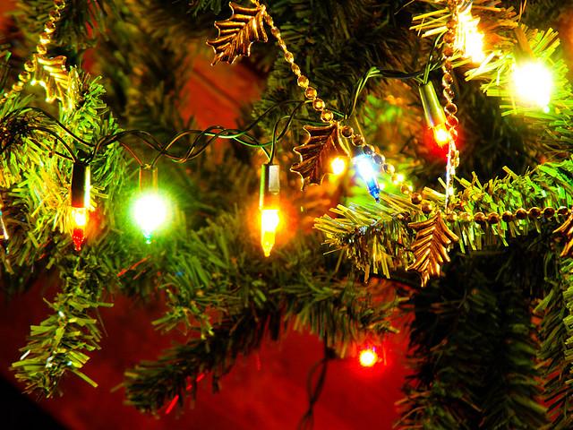 autom8az's tweet photo. Set the mood for your #holiday party with #homeautomation. Control the lights, decor, and music with just one click. http://t.co/3mSUM3UNyy