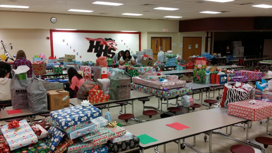HHS is amazing!!!!! Helping so many families have an awesome Christmas!!