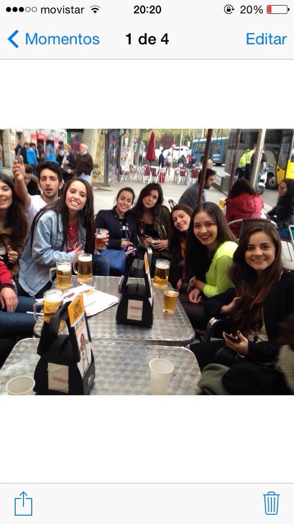 MLAM_ESIC's tweet photo. Con las mexicanas #caelababa http://t.co/ioclEOss8v
