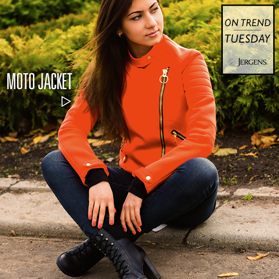 InfluensterCB's tweet photo. Add a lil' rocker-chic edge to your look with a moto jacket! #1WeekToGorgeous #ModaVoxBox @JergensUS http://t.co/ATvG7ApW9M