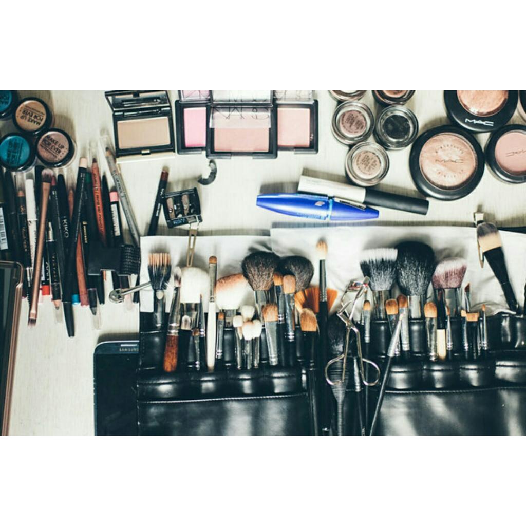 Pinceles... ¡Nunca son suficientes!
#makeup #maquillaje #makeupartist