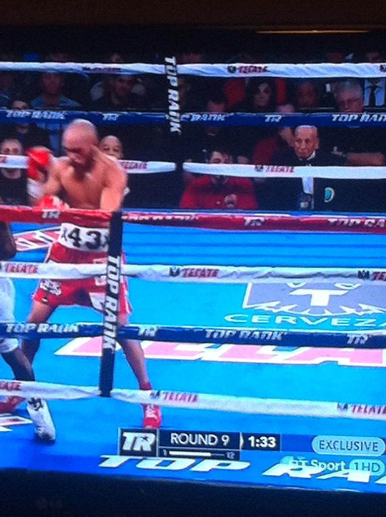 TonyBobLeights's tweet photo. #MichaelJacksonIsAlive and at the boxing http://t.co/8R3EnOKXJ1
