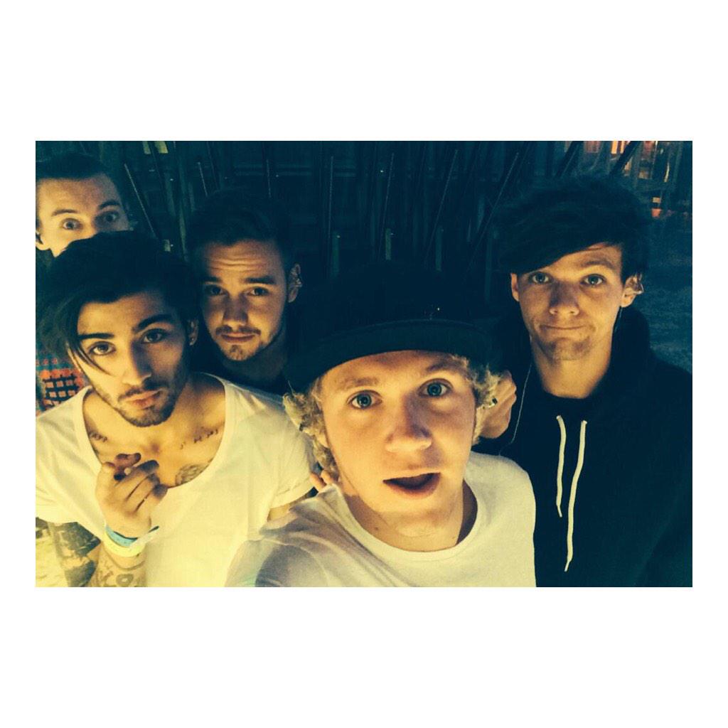 horanukgdr's tweet photo. #SelfieABC http://t.co/anG0AXyumM