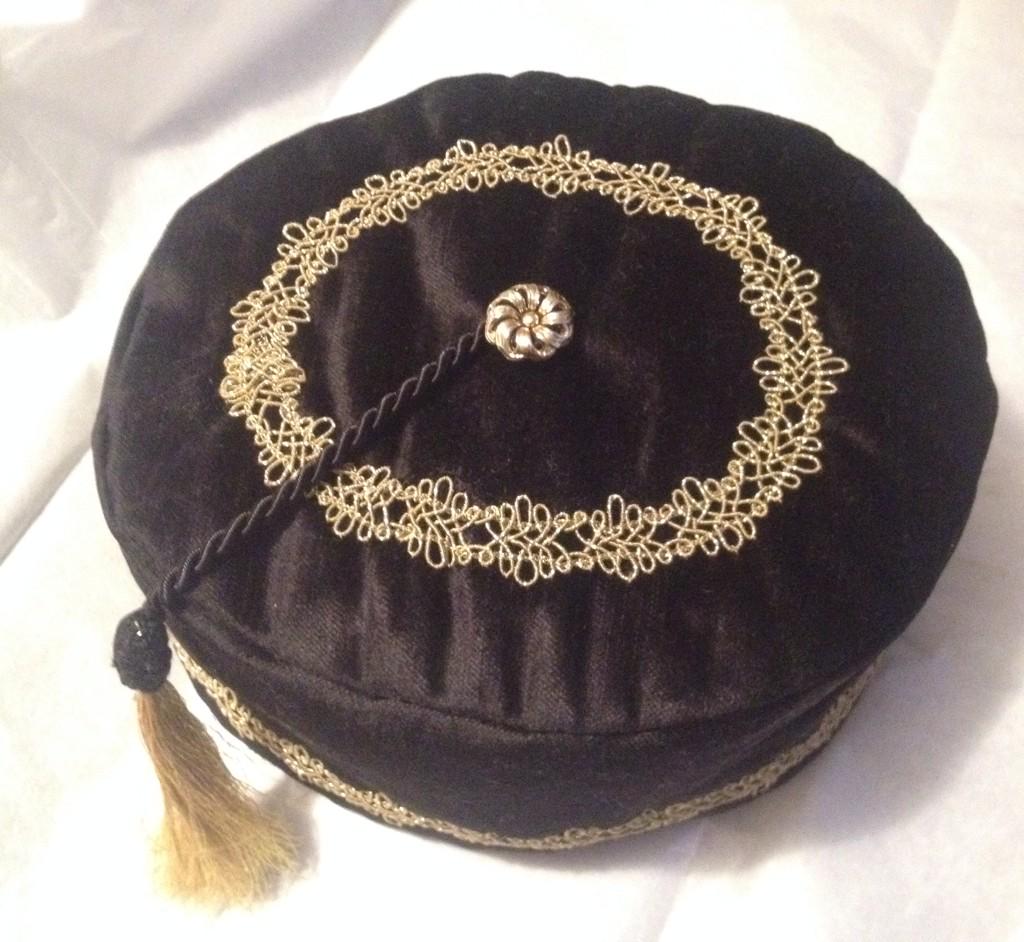 HatsPeriod's tweet photo. #HatAdvent 9th December #Royal posted today; Black Velvet; Gold Lace Trim and tassel; old gold silk lining http://t.co/UklXuOiIzl
