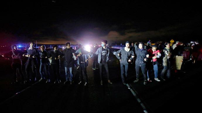 RT_com's tweet photo. More than 150 detained in California as police killing protests reignite http://t.co/hmvjFBSNwf http://t.co/G742K5Hfpa