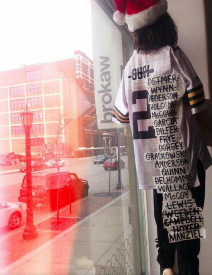 RT @ESPNNFL: The infamous Browns QB jersey has been updated to include their new starter, Johnny Manziel.
http://t.co/kIBbyTiSsN