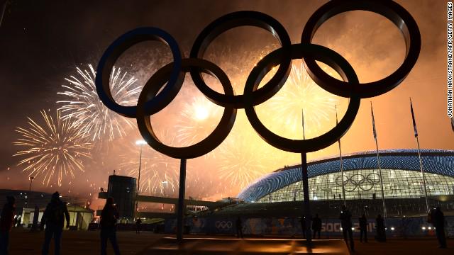 cnnbrk's tweet image. Former rival presidential campaign managers join to lure the 2024 Summer Olympics to DC. cnn.it/1yNgoWD