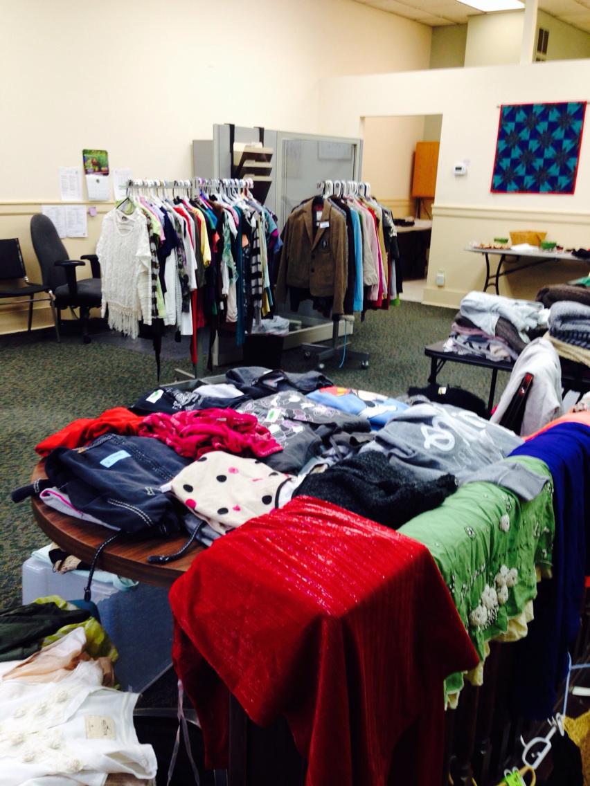 hrdcbozeman's tweet photo. Girls night to shop Livingston!  Tonight 111 S 2nd St.  HRDC OFFICE.  5 PM http://t.co/DmaH5eGfNF