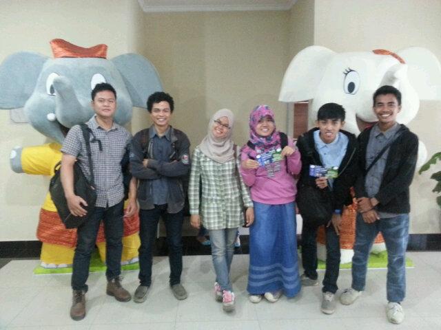 attanchua's tweet photo. We got it !! @G_Derhass @nandhasyafiq @maya_amell Jimmi @irwanekas #AseanUniversityGames #tickets http://t.co/vKOYC9V6qf