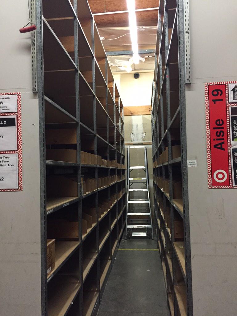 No better feeling than purging seasonal out of the back room! #alloutofthebackatT677 #timetosellsomeshiz #friendlyin2
