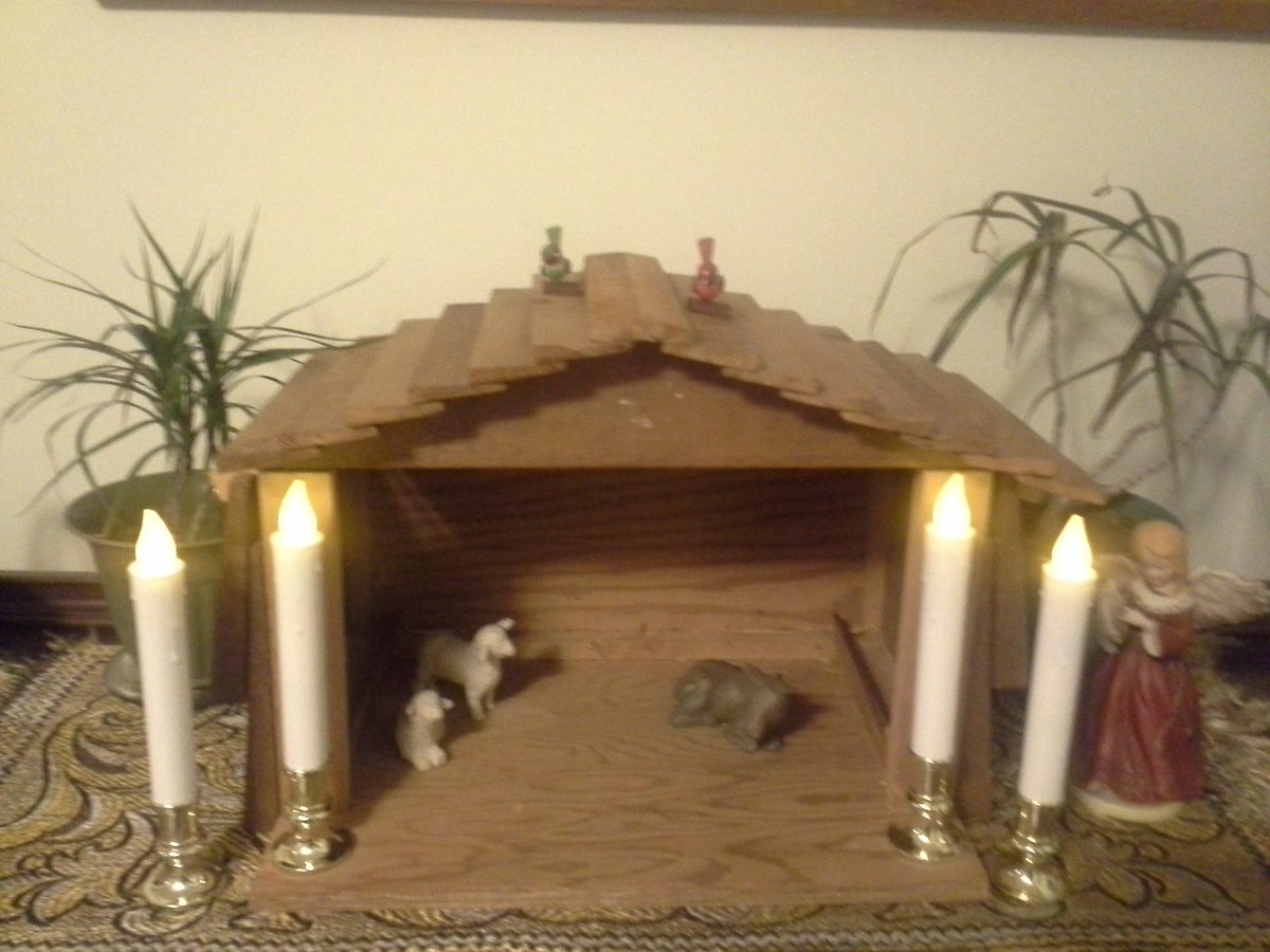 junegpaul's tweet photo. This is my favorite Christmas Decoration - My father made one each of his children. It's more than 19 years old . . . http://t.co/p2HFGBQqA6