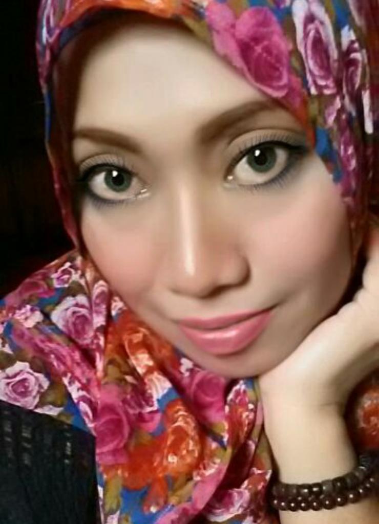 dina77739 tweet picture